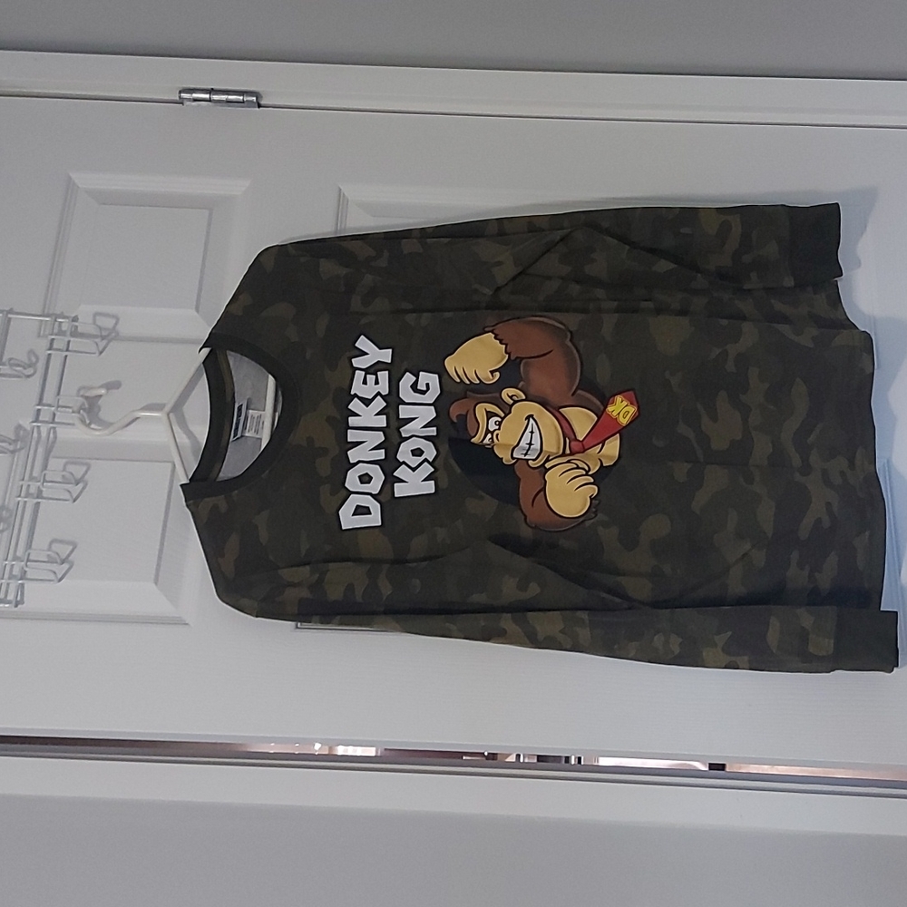 Donkey Kong camouflage print long sleeve tshirt